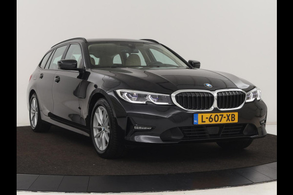 BMW 3 Serie Touring 320e Business Edition Plus | Trekhaak | Automaat | Carplay | Camera | Adaptive Cruise | Navigatie | PHEV | Leder | Stoelverwarming | Climate controle | LMV 17 Inch