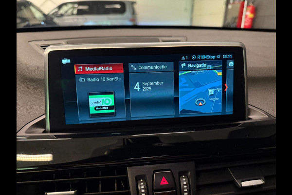 BMW X1 XDrive20i M-SPORT BLACK-LINE PANO/M-STOELEN/LED/DAB/H-UP/H-KARDON/PDC/ECC///