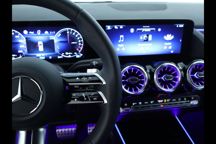Mercedes-Benz GLA 250 e AMG Plug-In Hybride | AMG Line | Night Pakket | Sfeerverlichting | 360° camera | Stuur en Stoelverwarming | Multi Beam Led koplampen | Inclusief 24 maanden MB Certified garantie voor Europa.