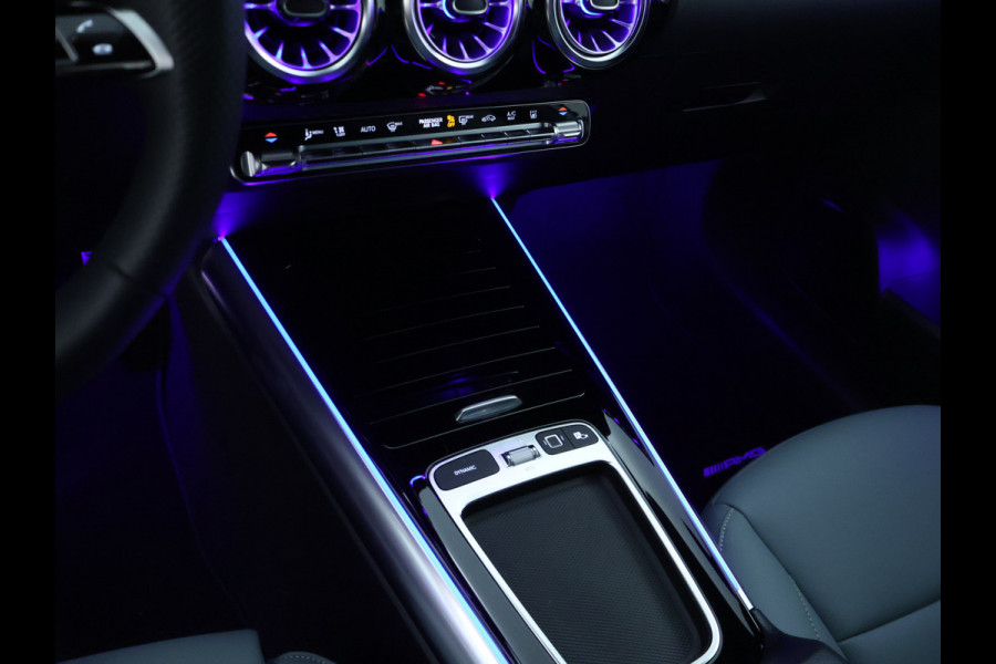 Mercedes-Benz GLA 250 e AMG Plug-In Hybride | AMG Line | Night Pakket | Sfeerverlichting | 360° camera | Stuur en Stoelverwarming | Multi Beam Led koplampen | Inclusief 24 maanden MB Certified garantie voor Europa.