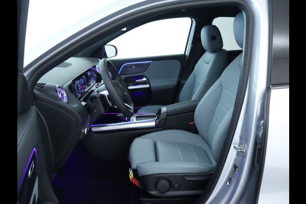 Mercedes-Benz GLA 250 e AMG Plug-In Hybride | AMG Line | Night Pakket | Sfeerverlichting | 360° camera | Stuur en Stoelverwarming | Multi Beam Led koplampen | Inclusief 24 maanden MB Certified garantie voor Europa.