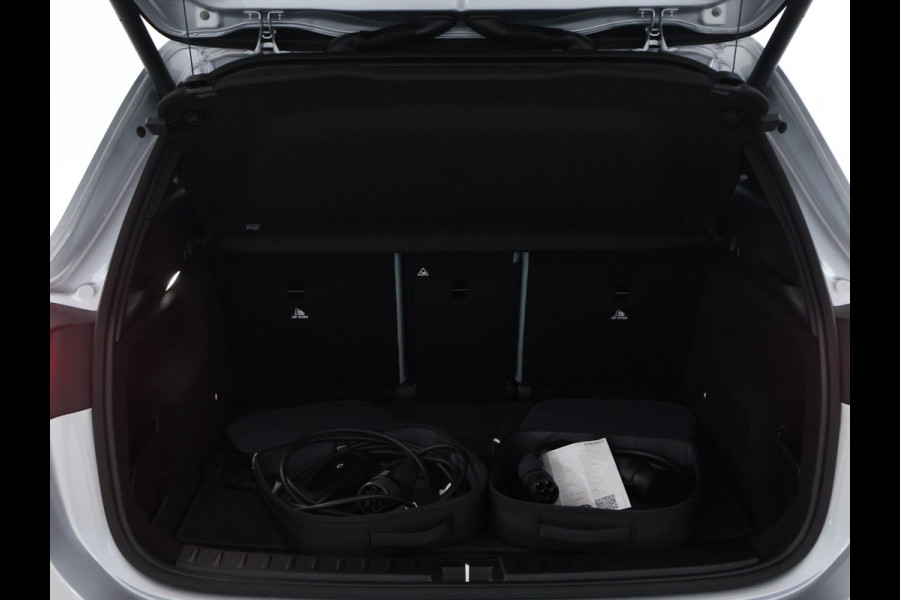 Mercedes-Benz GLA 250 e AMG Plug-In Hybride | AMG Line | Night Pakket | Sfeerverlichting | 360° camera | Stuur en Stoelverwarming | Multi Beam Led koplampen | Inclusief 24 maanden MB Certified garantie voor Europa.