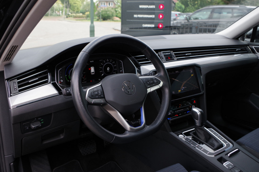 Volkswagen Passat Variant 1.4 TSI PHEV GTE BNS 218 PK, Panoramadak, Trekhaak, Matrix-LED, 360 Camera