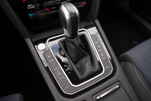Volkswagen Passat Variant 1.4 TSI PHEV GTE BNS 218 PK, Panoramadak, Trekhaak, Matrix-LED, 360 Camera