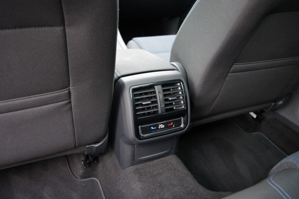 Volkswagen Passat Variant 1.4 TSI PHEV GTE BNS 218 PK, Panoramadak, Trekhaak, Matrix-LED, 360 Camera