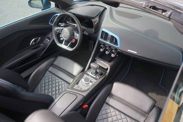 Audi R8 Spyder 5.2 V10 FSI Quattro Spyder Performance Carbon 620PK Exclu