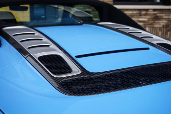 Audi R8 Spyder 5.2 V10 FSI Quattro Spyder Performance Carbon 620PK Exclu