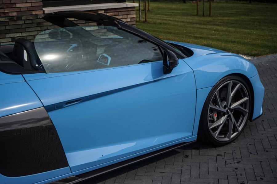 Audi R8 Spyder 5.2 V10 FSI Quattro Spyder Performance Carbon 620PK Exclu