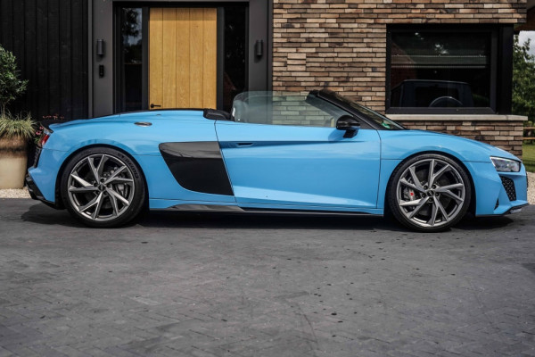Audi R8 Spyder 5.2 V10 FSI Quattro Spyder Performance Carbon 620PK Exclu