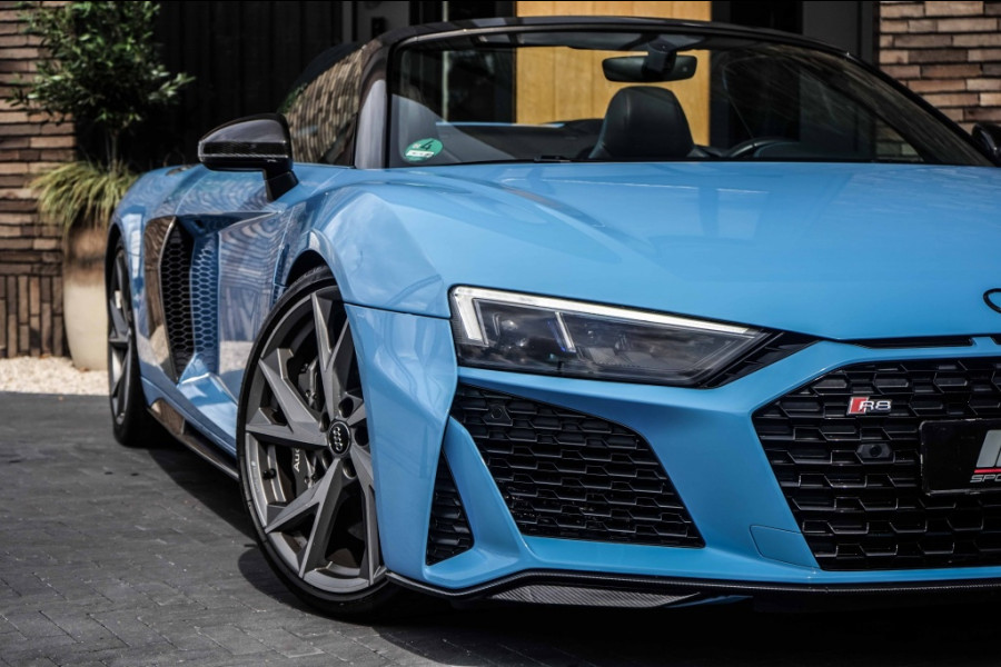 Audi R8 Spyder 5.2 V10 FSI Quattro Spyder Performance Carbon 620PK Exclu