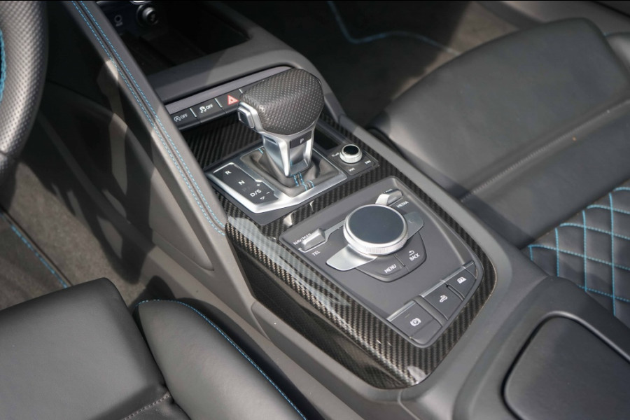Audi R8 Spyder 5.2 V10 FSI Quattro Spyder Performance Carbon 620PK Exclu