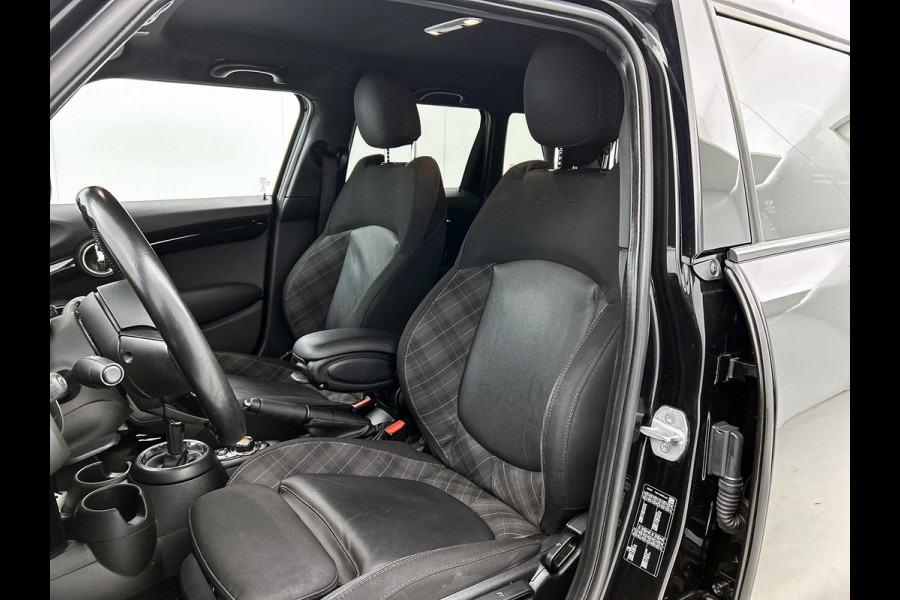MINI Mini 1.5 One Chili 5drs Face Lift (Goed OnderH, Navi, Carplay, ParkeerS V+A, StoelV, Climate Con, Etc)