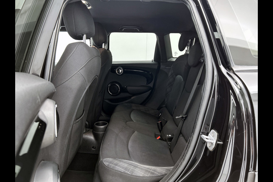 MINI Mini 1.5 One Chili 5drs Face Lift (Goed OnderH, Navi, Carplay, ParkeerS V+A, StoelV, Climate Con, Etc)
