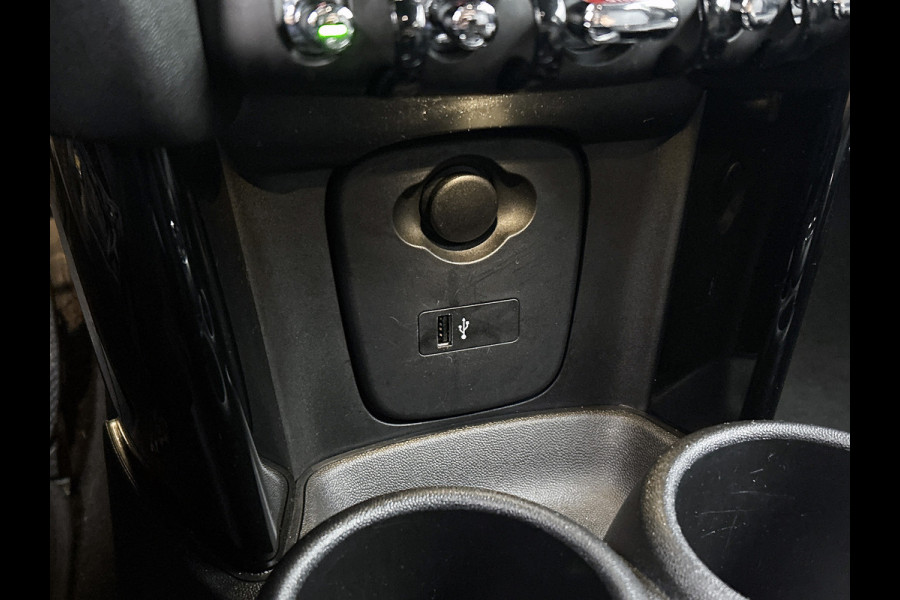 MINI Mini 1.5 One Chili 5drs Face Lift (Goed OnderH, Navi, Carplay, ParkeerS V+A, StoelV, Climate Con, Etc)