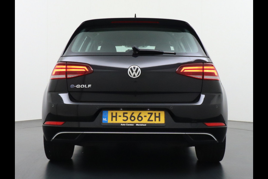 Volkswagen e-Golf AUT SOH=92% Adaptieve Cruise Warmtepomp App-Connect Apple Carplay Android Auto Climatronic Stoelverwarming DAB+ Led Virtual Cockpit Winterpakket  Licht/Regensensor Pdc App-Connect Lmv 17" E-DITION 136PK 290NM Koppel slechts 44.000km