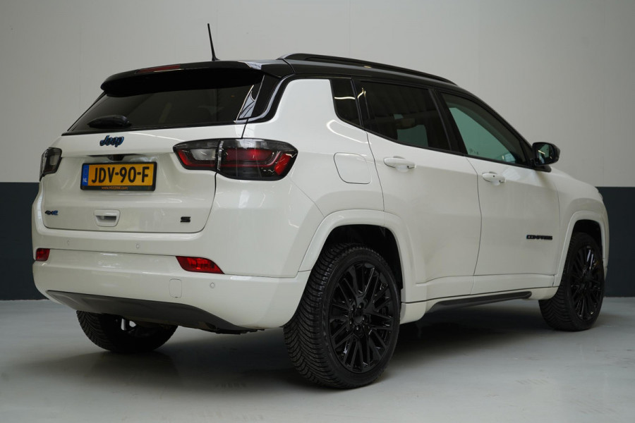 Jeep Compass 4xe 240 Plug-in Hybrid Electric S | Leder | Navigatie | Achteruitrijcamera | Stuurverwarming