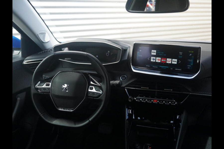 Peugeot e-2008 EV Allure Pack 50 kWh Soh batterij 95%