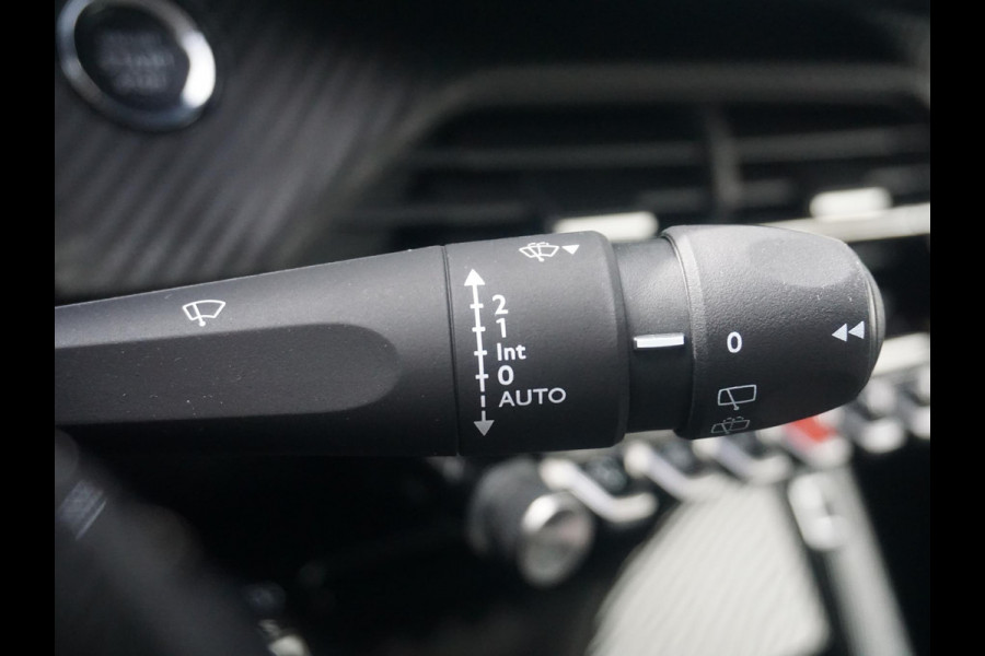 Peugeot e-2008 EV Allure Pack 50 kWh Soh batterij 95%