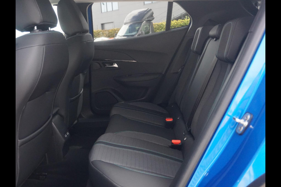 Peugeot e-2008 EV Allure Pack 50 kWh Soh batterij 95%