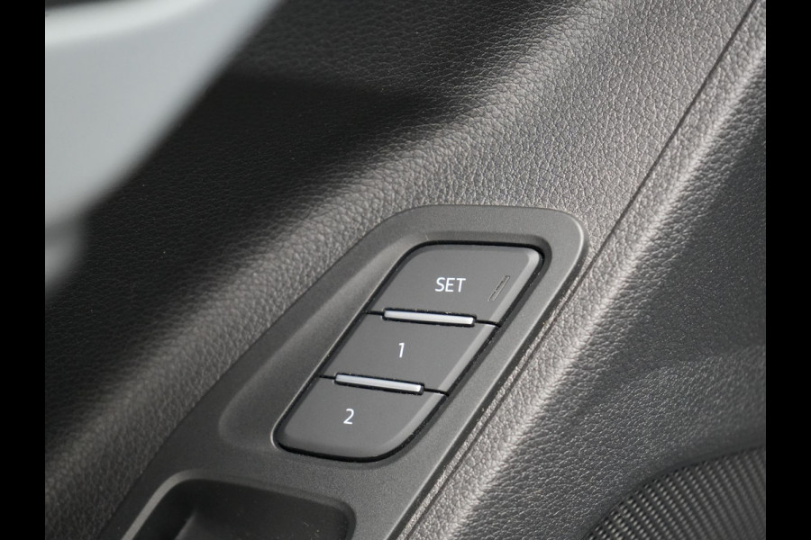 Audi Q3 45 TFSI eS Line Plug In Hybrid 245pk Dealer O.H PHEV | Adaptive Cruise | 360 Camera | Alcantara Sportstoelen Memory & Verwarmd | Navigatie | DAB | 20"L.M |