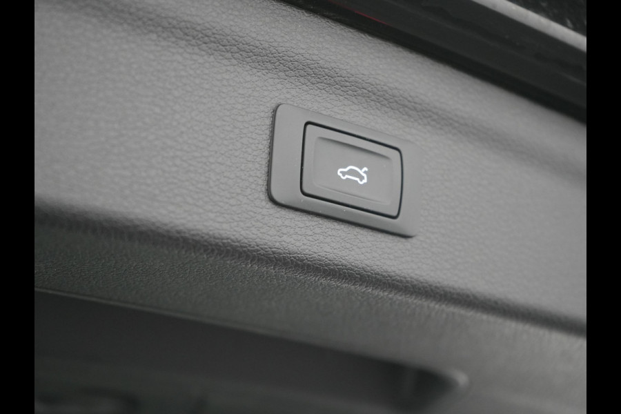 Audi Q3 45 TFSI eS Line Plug In Hybrid 245pk Dealer O.H PHEV | Adaptive Cruise | 360 Camera | Alcantara Sportstoelen Memory & Verwarmd | Navigatie | DAB | 20"L.M |