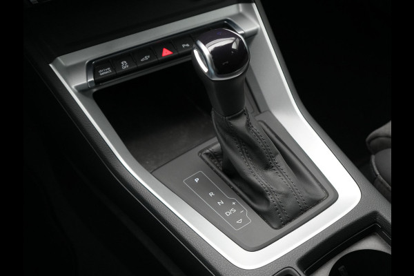 Audi Q3 45 TFSI eS Line Plug In Hybrid 245pk Dealer O.H PHEV | Adaptive Cruise | 360 Camera | Alcantara Sportstoelen Memory & Verwarmd | Navigatie | DAB | 20"L.M |