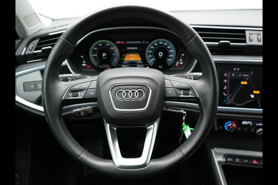 Audi Q3 45 TFSI eS Line Plug In Hybrid 245pk Dealer O.H PHEV | Adaptive Cruise | 360 Camera | Alcantara Sportstoelen Memory & Verwarmd | Navigatie | DAB | 20"L.M |