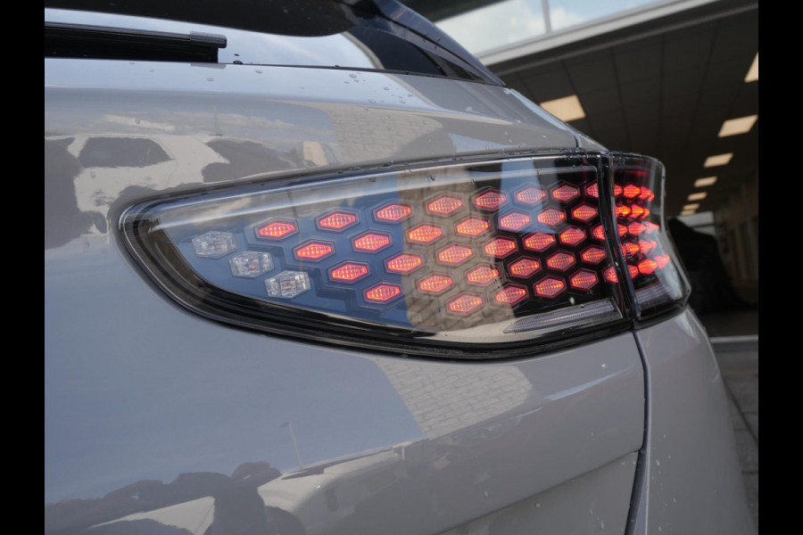 Kia Ceed 1.0 T-GDi MHEV Design Edition | 18'' LM | 4 Season | Navi | Cruise | Clima | Carplay |