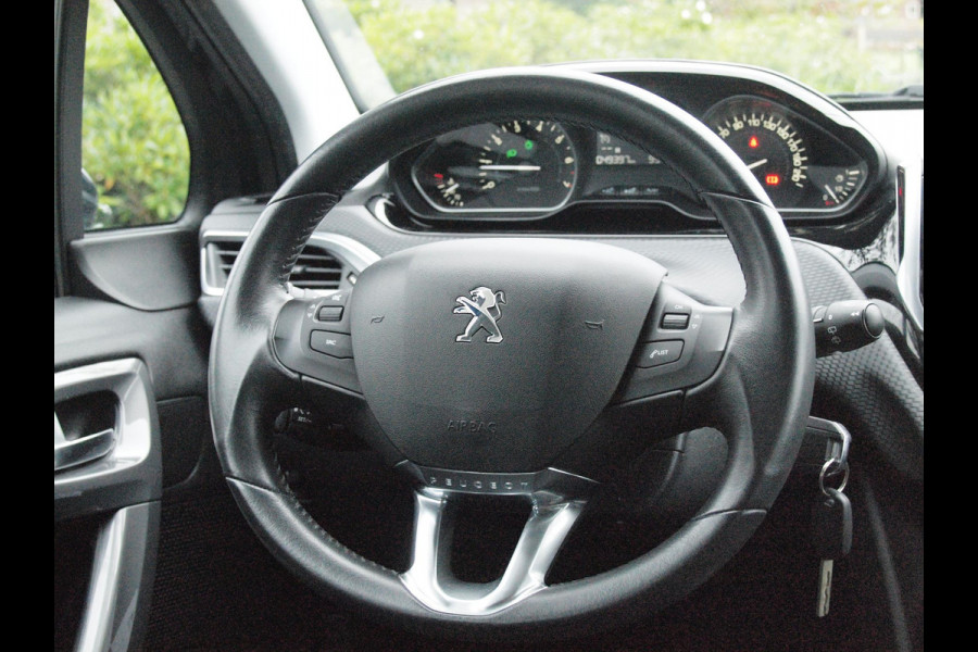 Peugeot 2008 1.2 PureTech Active | Cruise Control | Trekhaak | Airco | Bluetooth |