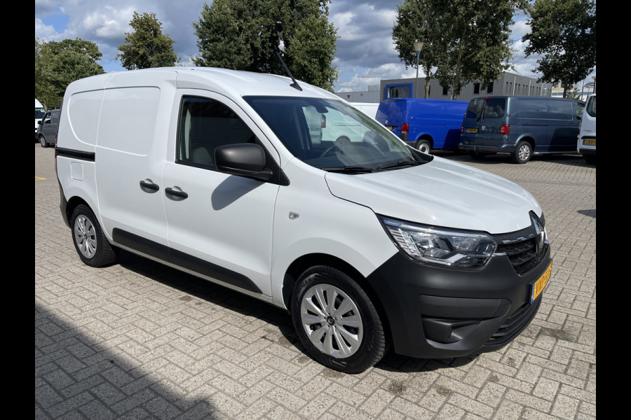 Renault Express 1.5 dCi 75 Comfort + / vaste prijs rijklaar € 12.950 ex btw / lease vanaf € 218 / airco / cruise / apple carplay / schuifdeur / half leer / armsteun / euro 6 / bpm vrij