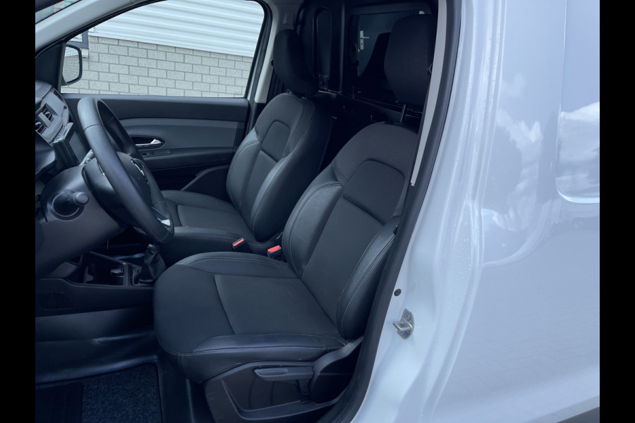 Renault Express 1.5 dCi 75 Comfort + / vaste prijs rijklaar € 12.950 ex btw / lease vanaf € 218 / airco / cruise / apple carplay / schuifdeur / half leer / armsteun / euro 6 / bpm vrij