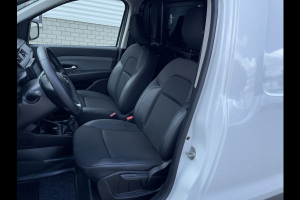 Renault Express 1.5 dCi 75 Comfort + / vaste prijs rijklaar € 12.950 ex btw / lease vanaf € 218 / airco / cruise / apple carplay / schuifdeur / half leer / armsteun / euro 6 / bpm vrij