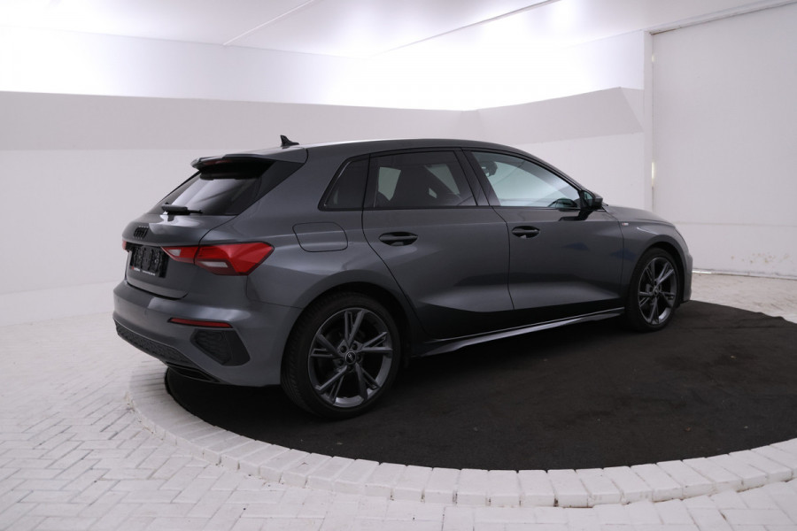 Audi A3 Sportback 30 TDI S edition Automaat, S-3 Look, Virtual, Climate,