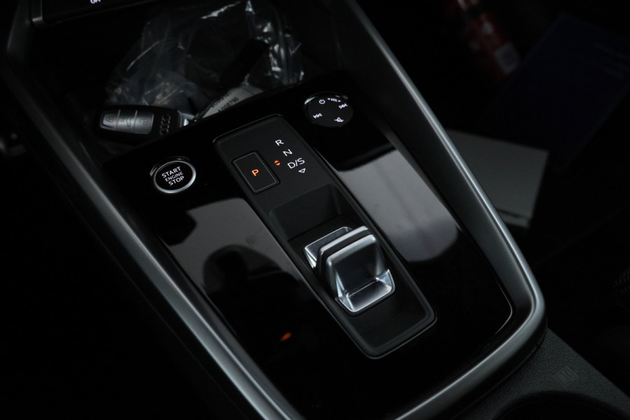 Audi A3 Sportback 30 TDI S edition Automaat, S-3 Look, Virtual, Climate,