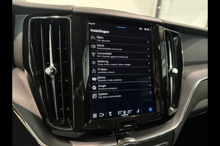 Volvo XC60 T6 Aut. Inscription Leder Parkeercamera Stoelverwarming 340pk