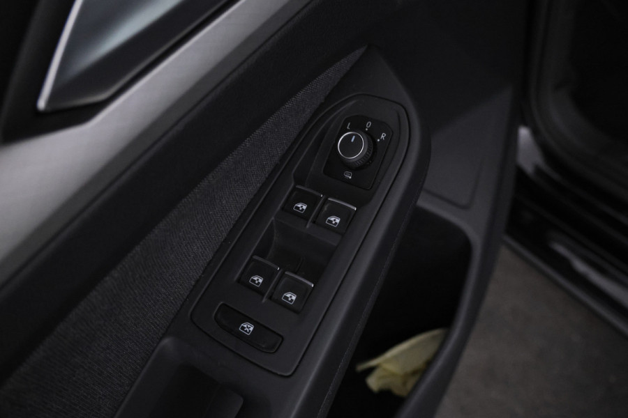 Volkswagen GOLF Variant 2.0 TDI Life Business Automaat, Navigatie, Digital dash