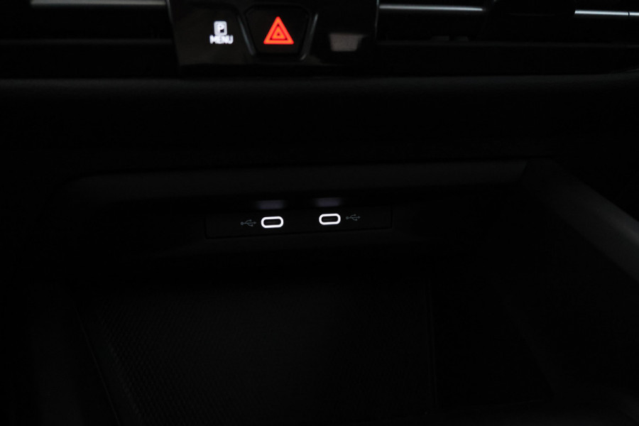 Volkswagen GOLF Variant 2.0 TDI Life Business Automaat, Navigatie, Digital dash