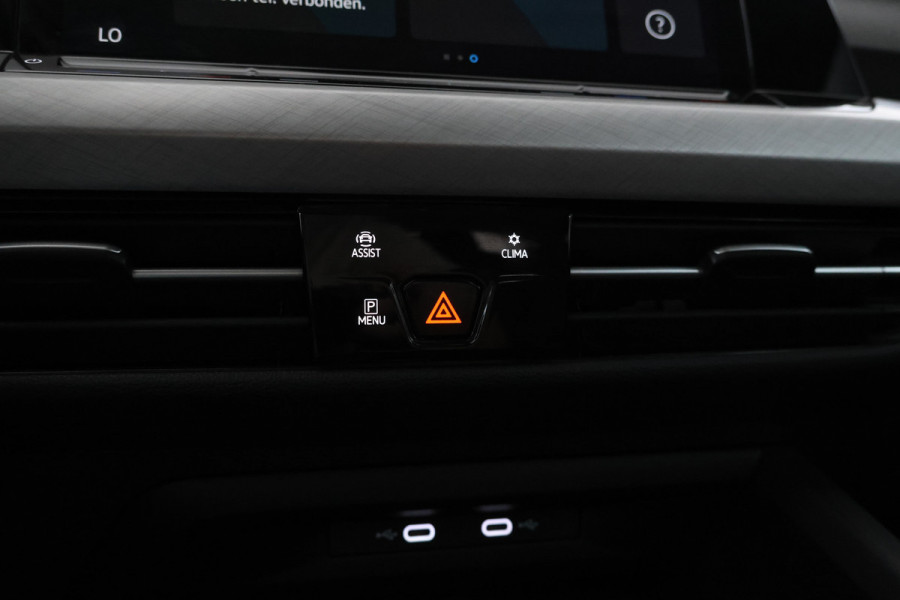 Volkswagen GOLF Variant 2.0 TDI Life Business Automaat, Navigatie, Digital dash