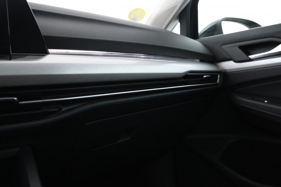 Volkswagen GOLF Variant 2.0 TDI Life Business Automaat, Navigatie, Digital dash