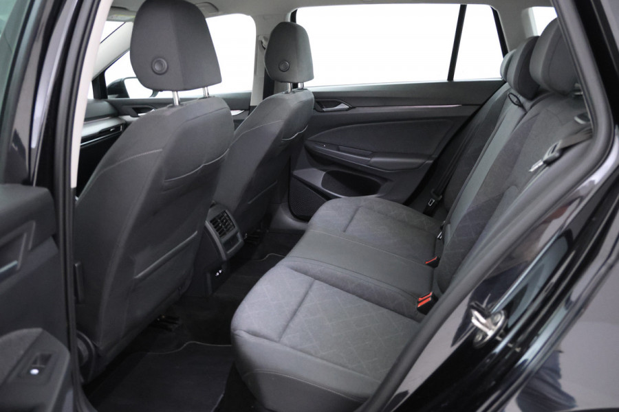 Volkswagen GOLF Variant 2.0 TDI Life Business Automaat, Navigatie, Digital dash