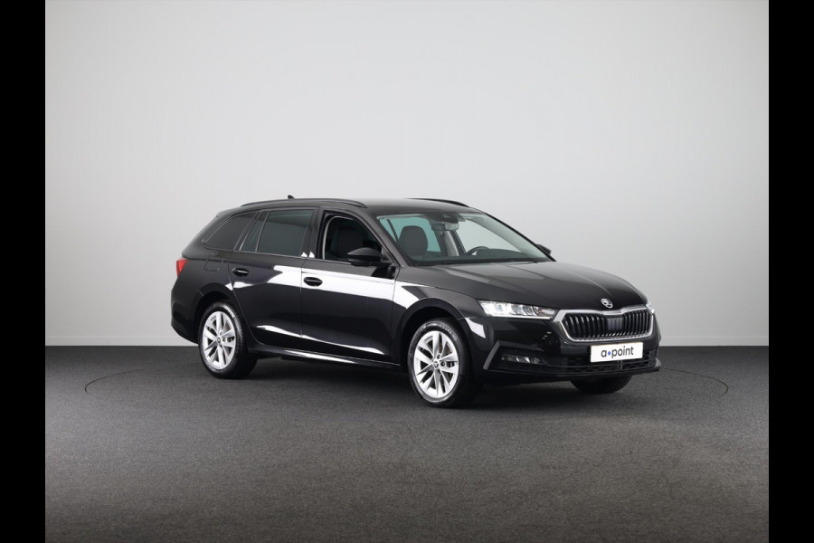 Škoda Octavia Combi 1.4 TSI iV PHEV Business Edition 204 pk Automaat (DSG) | Private lease vanaf 634,-- | Verlengde garantie | Navigatie | Parkeersensoren | Adaptieve cruise control | Stoelverwarming |