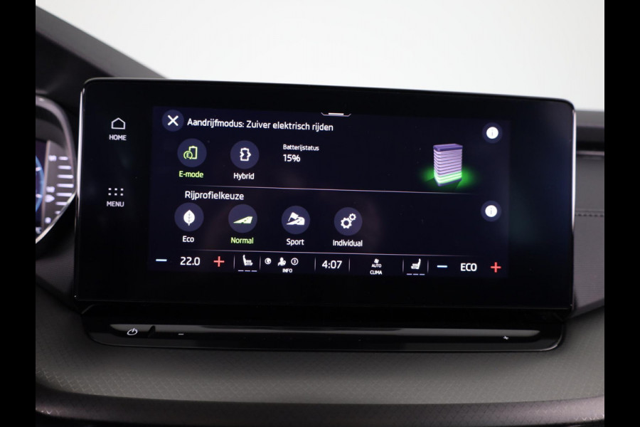 Škoda Octavia Combi 1.4 TSI iV PHEV Business Edition 204 pk Automaat (DSG) | Private lease vanaf 634,-- | Verlengde garantie | Navigatie | Parkeersensoren | Adaptieve cruise control | Stoelverwarming |