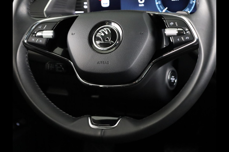 Škoda Octavia Combi 1.4 TSI iV PHEV Business Edition 204 pk Automaat (DSG) | Private lease vanaf 634,-- | Verlengde garantie | Navigatie | Parkeersensoren | Adaptieve cruise control | Stoelverwarming |