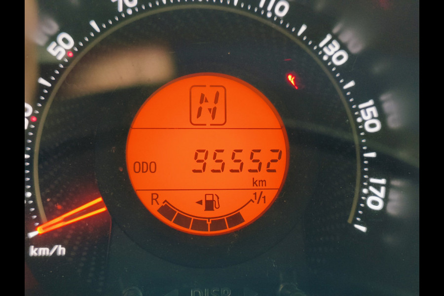 Toyota Aygo 1.0 VVT-i x-play AUTOMAAT uit 2020 Rijklaar + 12 maanden Bovag-garantie Henk Jongen Auto's in Helmond,  al 50 jaar service zoals 't hoort!