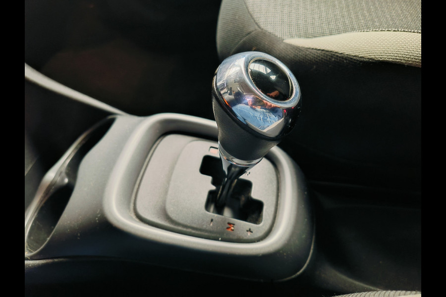 Toyota Aygo 1.0 VVT-i x-play AUTOMAAT uit 2020 Rijklaar + 12 maanden Bovag-garantie Henk Jongen Auto's in Helmond,  al 50 jaar service zoals 't hoort!