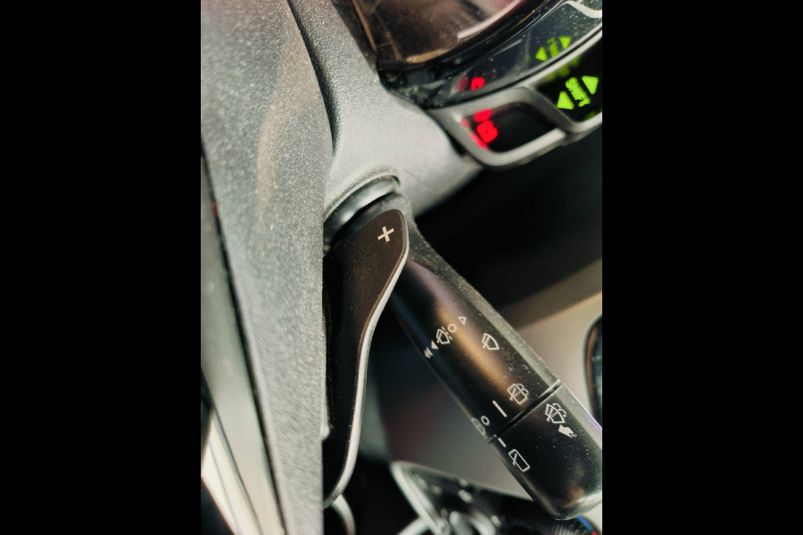 Toyota Aygo 1.0 VVT-i x-play AUTOMAAT uit 2020 Rijklaar + 12 maanden Bovag-garantie Henk Jongen Auto's in Helmond,  al 50 jaar service zoals 't hoort!