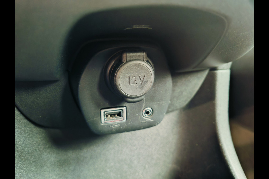 Toyota Aygo 1.0 VVT-i x-play AUTOMAAT uit 2020 Rijklaar + 12 maanden Bovag-garantie Henk Jongen Auto's in Helmond,  al 50 jaar service zoals 't hoort!