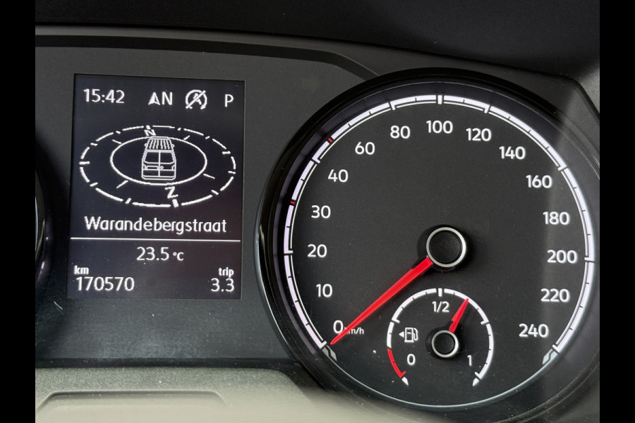 Volkswagen Transporter 2.0 TDI L2H1 30 DC Highline | Camera | Trekhaak | Automaat Volkswagen Transporter 2.0 TDI L2H1 30 DC Highline | Camera | Trekhaak | Automaat