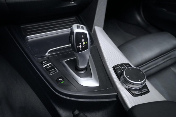 BMW 3 Serie Touring 320i M Sport Automaat 184 PK | Pano-dak | CarPlay | Camera | Leder | Stoelverwarming | Cruise | Pdc | Led |