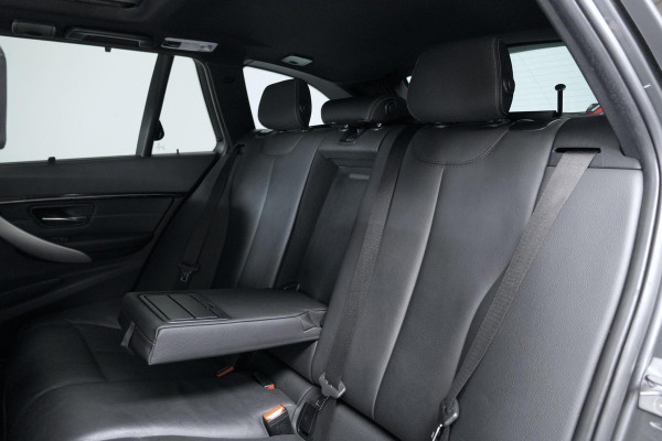 BMW 3 Serie Touring 320i M Sport Automaat 184 PK | Pano-dak | CarPlay | Camera | Leder | Stoelverwarming | Cruise | Pdc | Led |